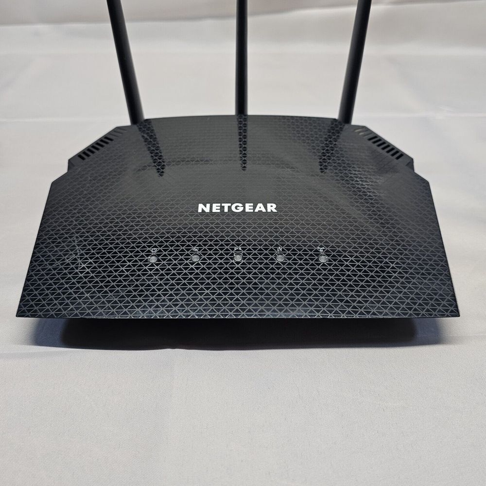 NETGEAR‎ Nighthawk RAX10 Dual-Band Wi-Fi 6 Router - Picture 2 of 8